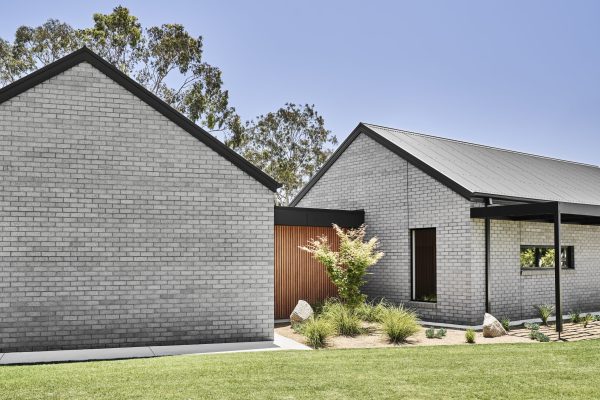 © Lloyd Sage Building Designers Echuca Moama | Link House Exterior