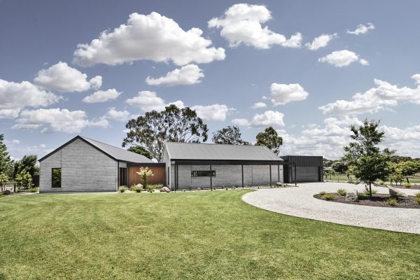 © Lloyd Sage Building Designers Echuca Moama | Link House Exterior